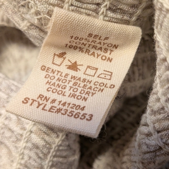 Hem & Thead NWT Stretchy Beige Smocked Top Bell Sleeves Ruffle Trim - Picture 4 of 7